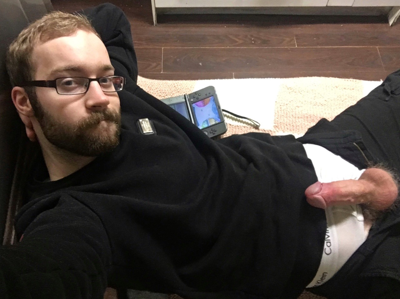 pizzaotter:  Enjoying my break at work, teasing my boss and angling for him to give