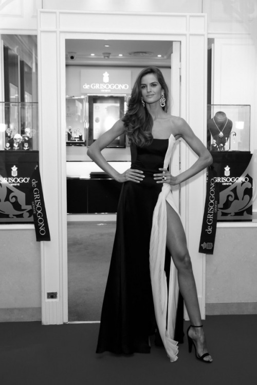 Izabel Goulart.