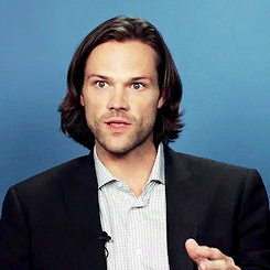 themegalosaurus:  Best faces of the TV Guide interview 