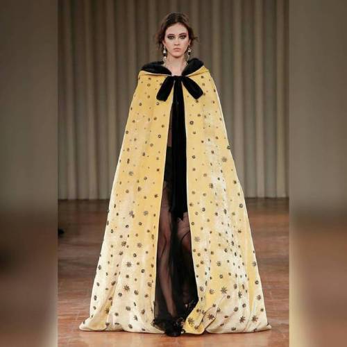 Alberta Ferretti trend FW 17 #fashion #fashionista #fashionable #fashiondiaries #hashtagsgen #fashio