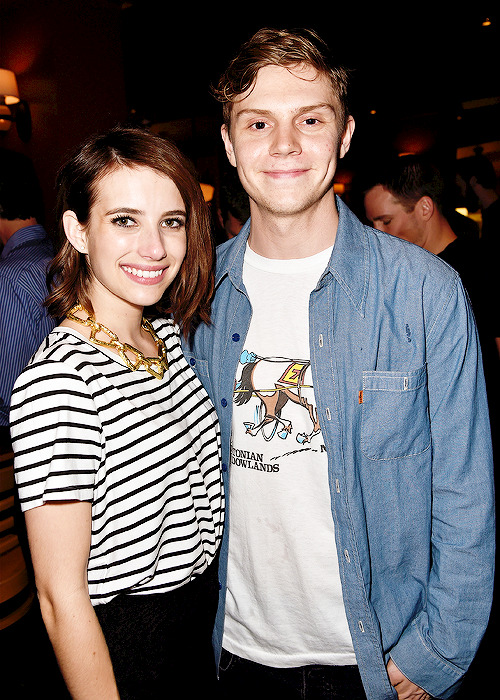 tvandfilm:  Emma Roberts and Evan Peters attend Twentieth Century Fox Television’s