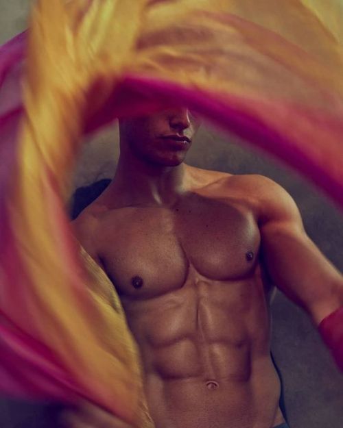 gloryholesupernova: Josh Ivory by Daniel Jaems