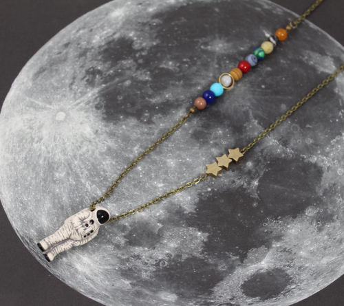 sosuperawesome:Outer Space Jewelry and Solar System Bracelet Making Kit by Outer Wonders on EtsyMore