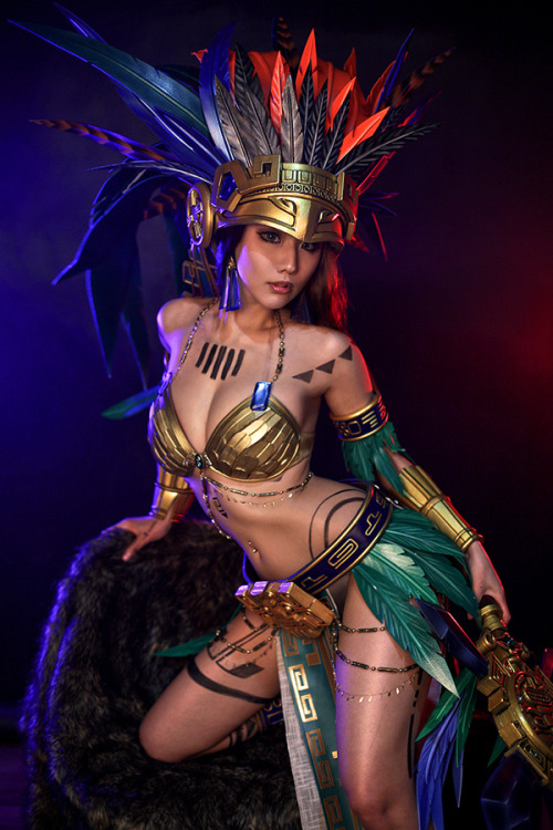 cosplayandanimes:   Mia -  Civilization Onlinesource