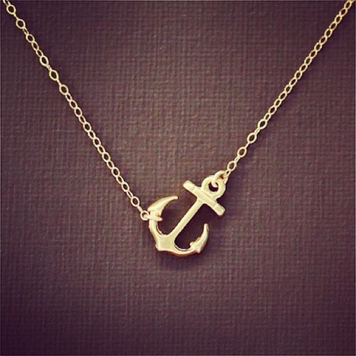Anchor necklace #preppy #girly #fashion #style #pearls #glitter #beauty #classy #anchor #navyinspire
