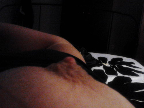 dforyourd:  come and rub your cock between them..tap my nipples..pinch them..you know you want to.. 