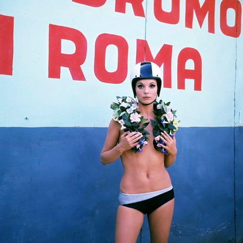 Elsa Martinelli / production stills from Luciano Salce’s Come imparai ad amare le donne [English: Ho