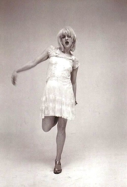 dumbpeoplearehappy:    Courtney Love photographed by Juergen Teller for I-D Magazine,