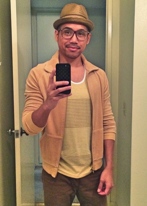 jaynotjason:  I was tagged by awitpicker81 to post 6 selfies. I am going to tag i-vaz, willfullyme, leo-haunted, princealonzo, geehench1493, mat-ant-28, thejovanicmethod, waffywonka to also post 6 selfies if they haven’t already done so ;)