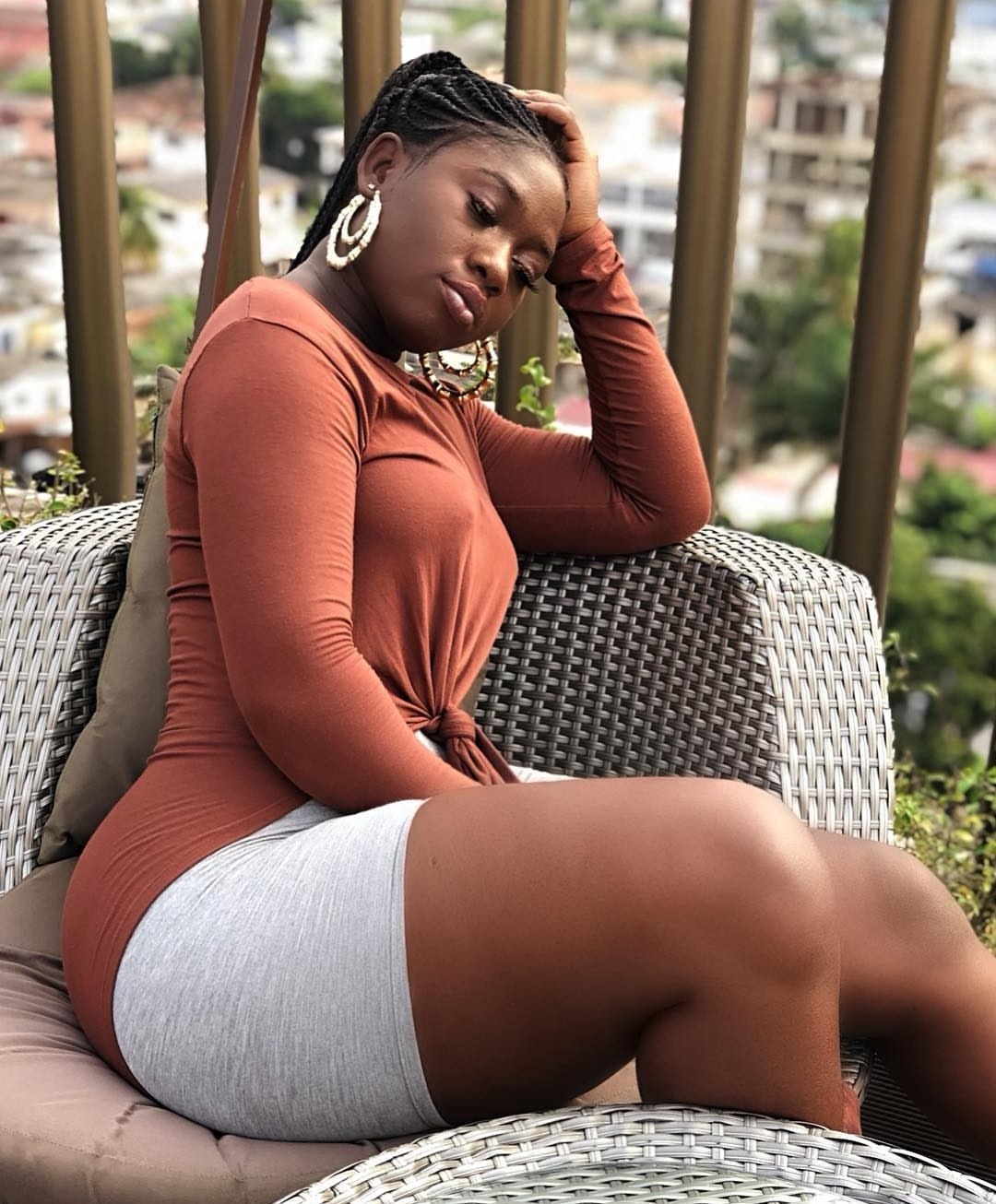 kingjazziedad:  DeliciouslySexy. CurvyLicious. BootiDelicious Ma. Ms Mi_Lady_Afia.