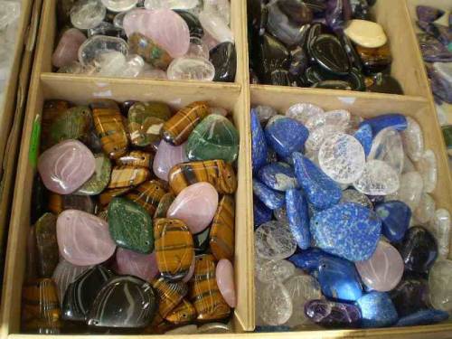 Polished stones, minerals and cristals offered for sale during LLA = Lwoweckie Lato Agatowe in town 