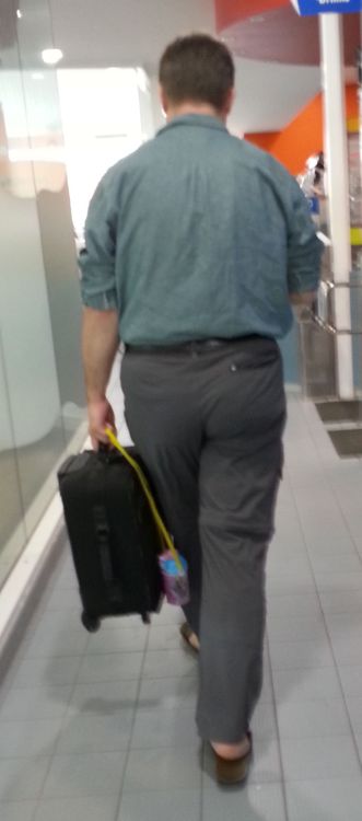 heavybulge:  brilliant daddy all round, big bulge, handsome butt, adorable face.