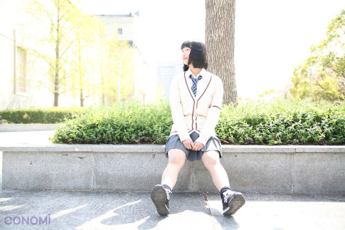 model：ちなつ学年：高校2年出身地：大阪府好きなことば：毎日笑顔将来の夢：モデル■coordinate(スタイリング：制服アワード事務局 小笠原)カーディガン：7,128円スカート：10,584円