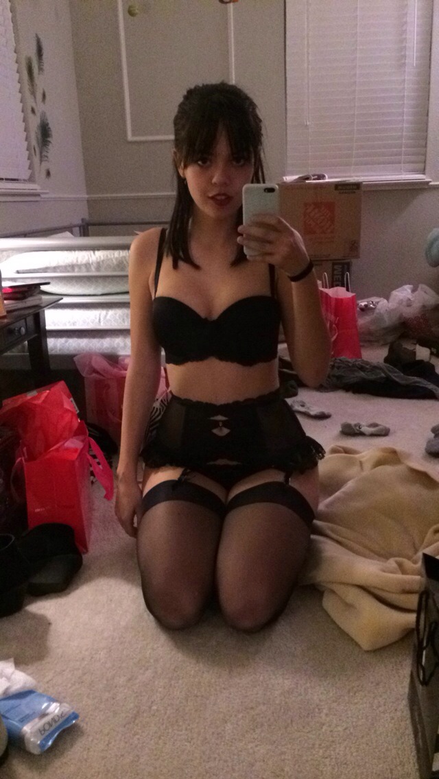 savingthrowvssexy:  thatcoolkidmarissa.tumblr.com/ 