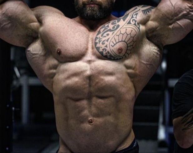 thickmusclesworld:Andrea Presti