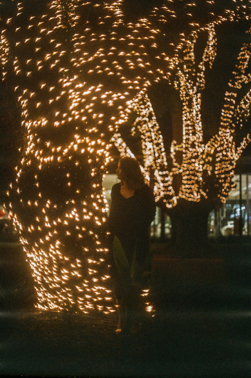 It’s a beautiful time to be around. Life is full of beauty, to the brim. // Fuji 400instagram / site