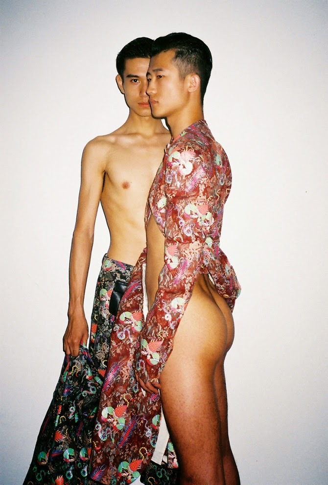 ohthentic:  carflopa:  Photography by Ren Hang for the current issue of China’s