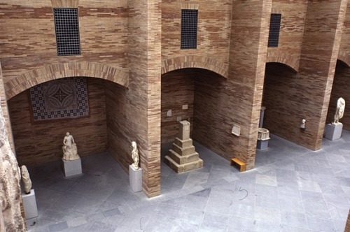 Rafel Moneo - Museo Nacional de Arte Romano. Merida, Spain. 1980-85“Frente a un posible modo