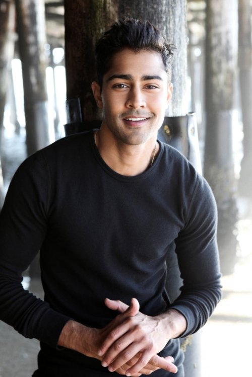 sayinwhatsuptomycup:Celebrity Crushes 1/?? - Manish Dayal