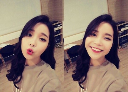 daddywheein: The most precious sunshiny smile in the whole universe, we don’t deserve her