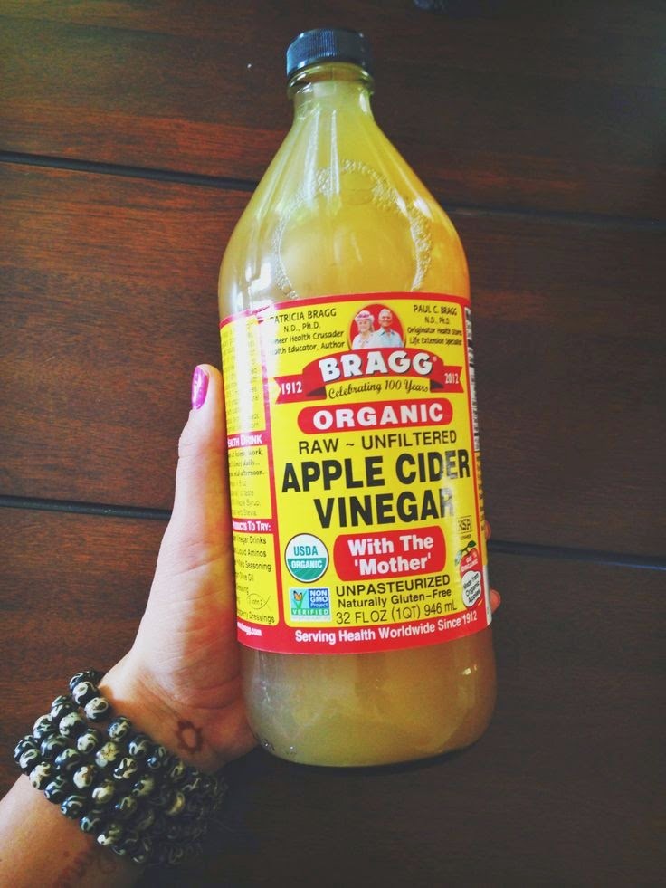 16 Awesome Uses for Apple Cider Vinegar (Detoxing, Weight-loss, and Anti-Aging Included!)