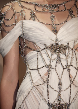 tairadawn:  Marchesa Spring 2011 