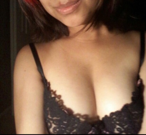 hornyteengirl878: Oops xD lol