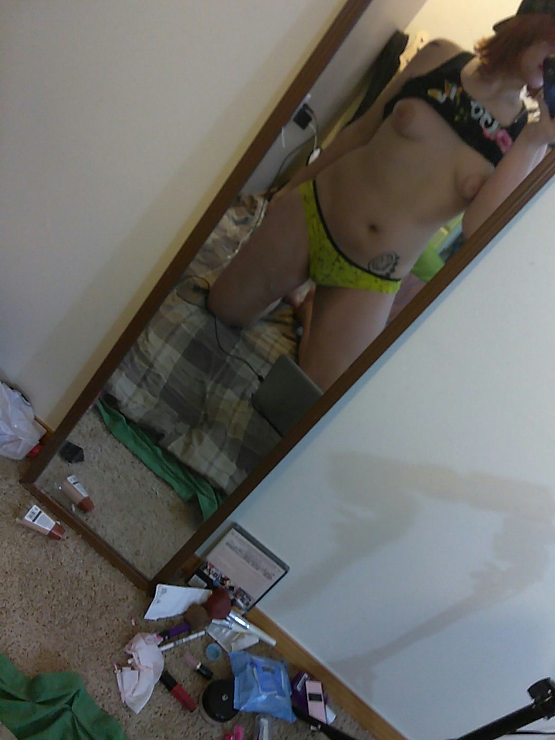 thelastalespian:I figured I would try out a hat :3