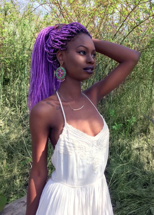 jennnandjuice:thatmodelgirl:ahippiesoul1:The beautiful color of LILAC purple is vibin right now among a variety of different hair styles. Local hairstylist are either rocking this color themselves or encouraging clients to try something new and daring.