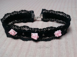 bombisbomb:  Spiked Rose Choker .92