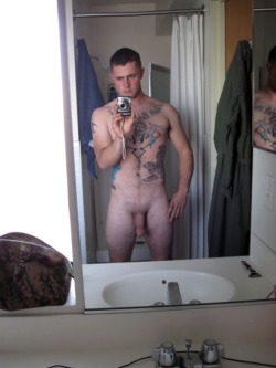 realmenstink:  (via TumbleOn) HOT SEXY TAT SHOW !!! 
