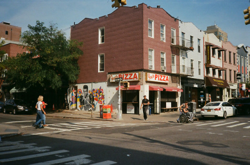 Joe’s PizzaBrooklyn, New YorkKodak Ultramax 400