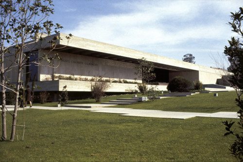 Fundação Calouste Gulbenkian (1962-69) in Lisbon, Portugal, by Alberto Pessoa, Pedro Cid, Ruy Athoug