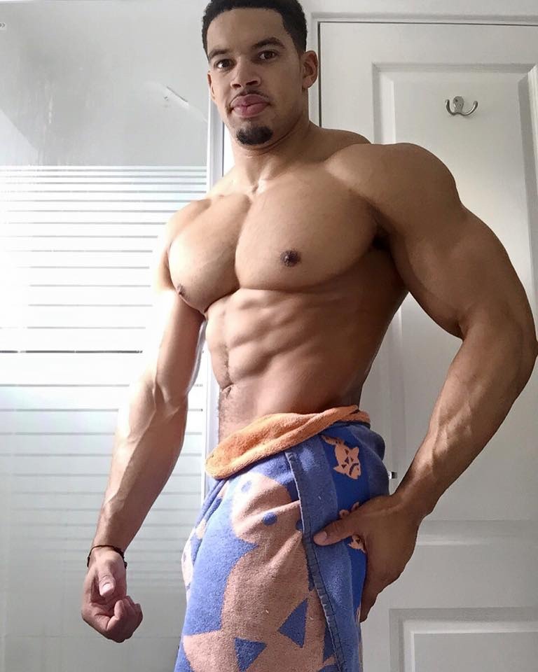 hotsexymenxxx:Arran Arogundade