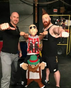 deidrelovessheamus:  Sasha Banks Halloween costume with Sheamus and Cesaro.