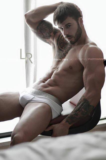 musclegazer:  Fran Munoz by Luis Rafael (2015)