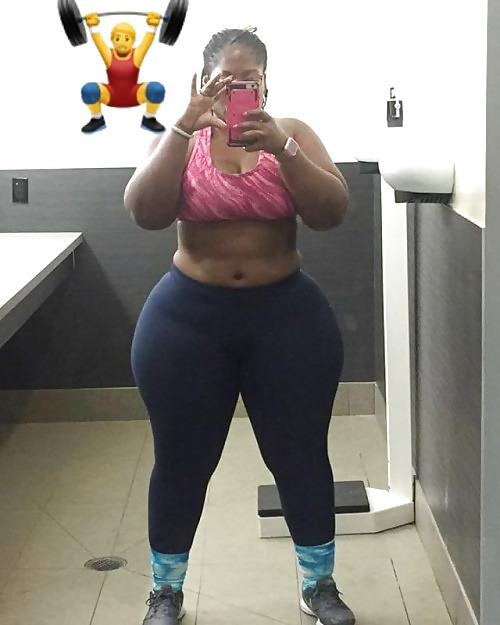 footlong773:Hella thick sexy all dat👏👏👏🥇🏆🏆 porn pictures