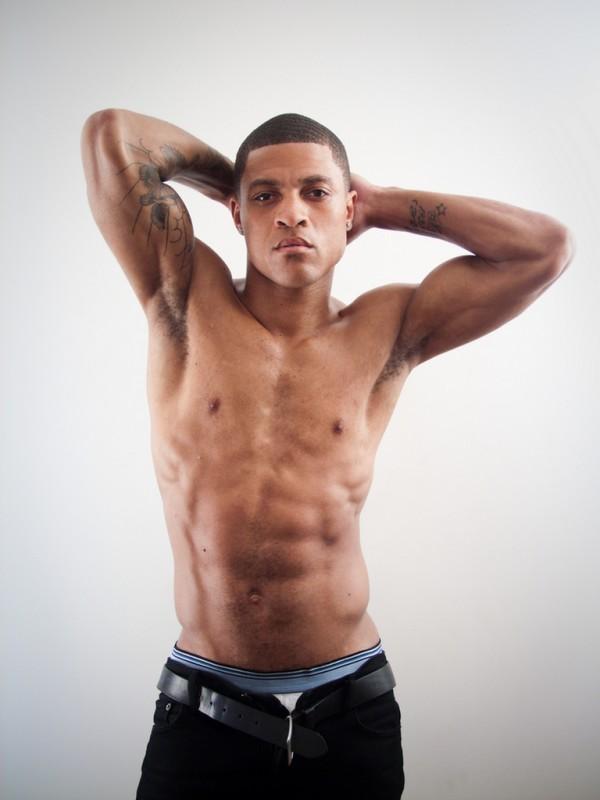 dominicanblackboy:  Jae Whyte sexy as fuk yo!