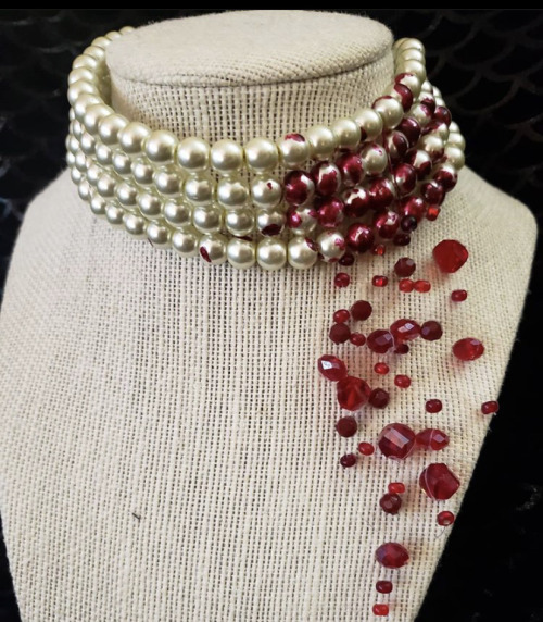 aishadota:Blood drop/cut throat pearl necklace by Hell’s Belle designs. 