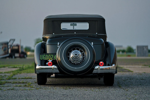 Packard Twelve Individual Custom Convertible Victoria by Dietrich 1934. - source Sports Car Market