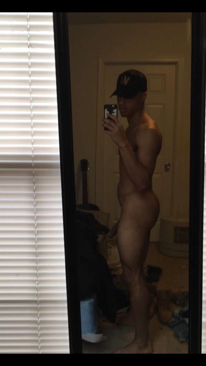 homoerotic-bromance:  http://homoerotic-bromance.tumblr.com/