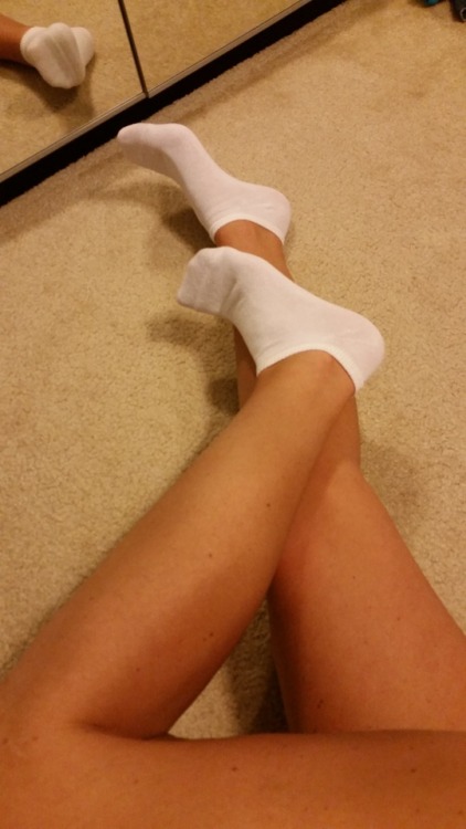 camtasticalsocks:Got some more little white ones :)