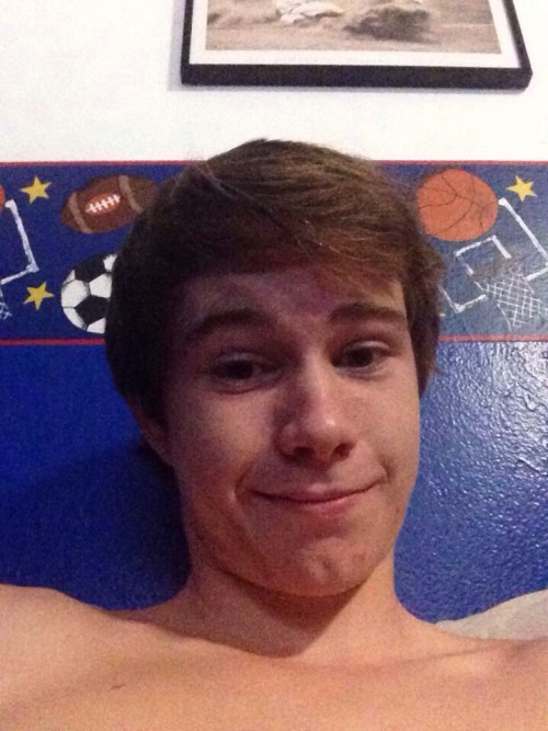 princeofrails: trevshottiesiii: nudesyouwant: Devon, 18. -NYW- THE WORLD IS WAITING… TO SEE Y