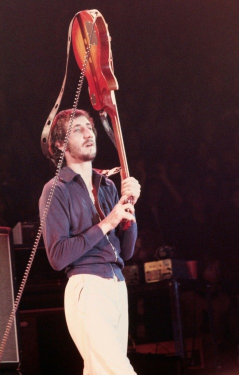 doraemonmon: Pete Townshend