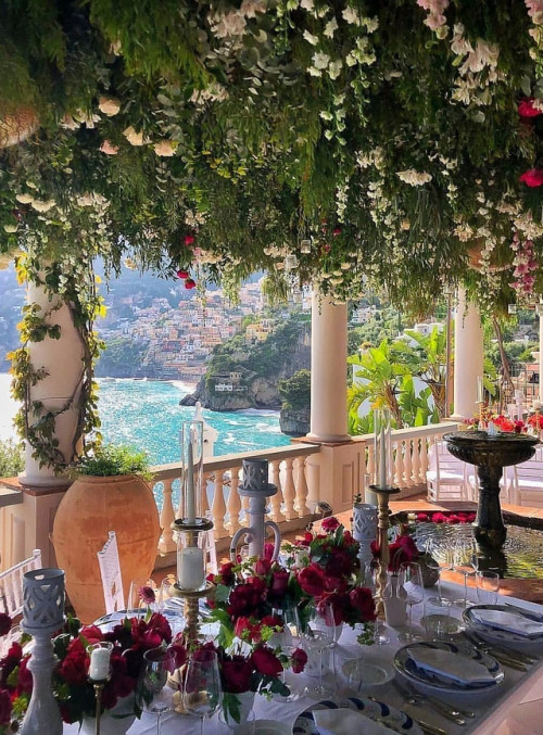 cuthighandtightgrower2:coiour-my-world:Italian wedding | Positano, Amalfi Coast, Italy | by @exclusi