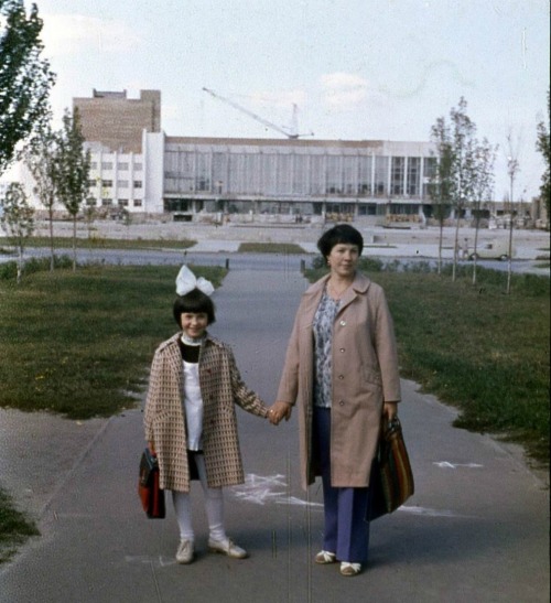 pripyat-nn: Первый раз в первый класс. Город Припять до аварии. First time in first grade. The city 