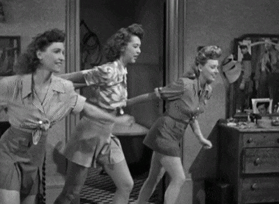 thejigglejoint:  Lindsay Bourquin, Laverne Thompson, and Betty Phares in the 1944 Three Stooges short “Gents Without Cents”
