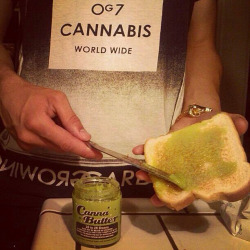 thatsgoodweed:  I like my toast Buttered