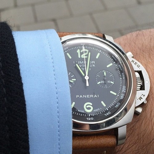 paneraicentral:  A great way to start the morning is with this beautiful pic from @formula1superswede of the #Panerai PAM212 flyback. 😍👏👏👏 
