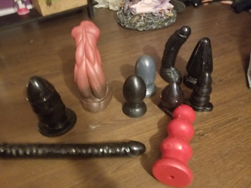 vixenxmoon: Here are -most- of my toys thus far, I have others that are scattered elsewhere as well 